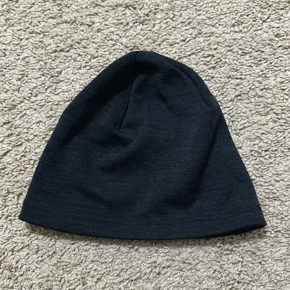 Vuori Black Beanie